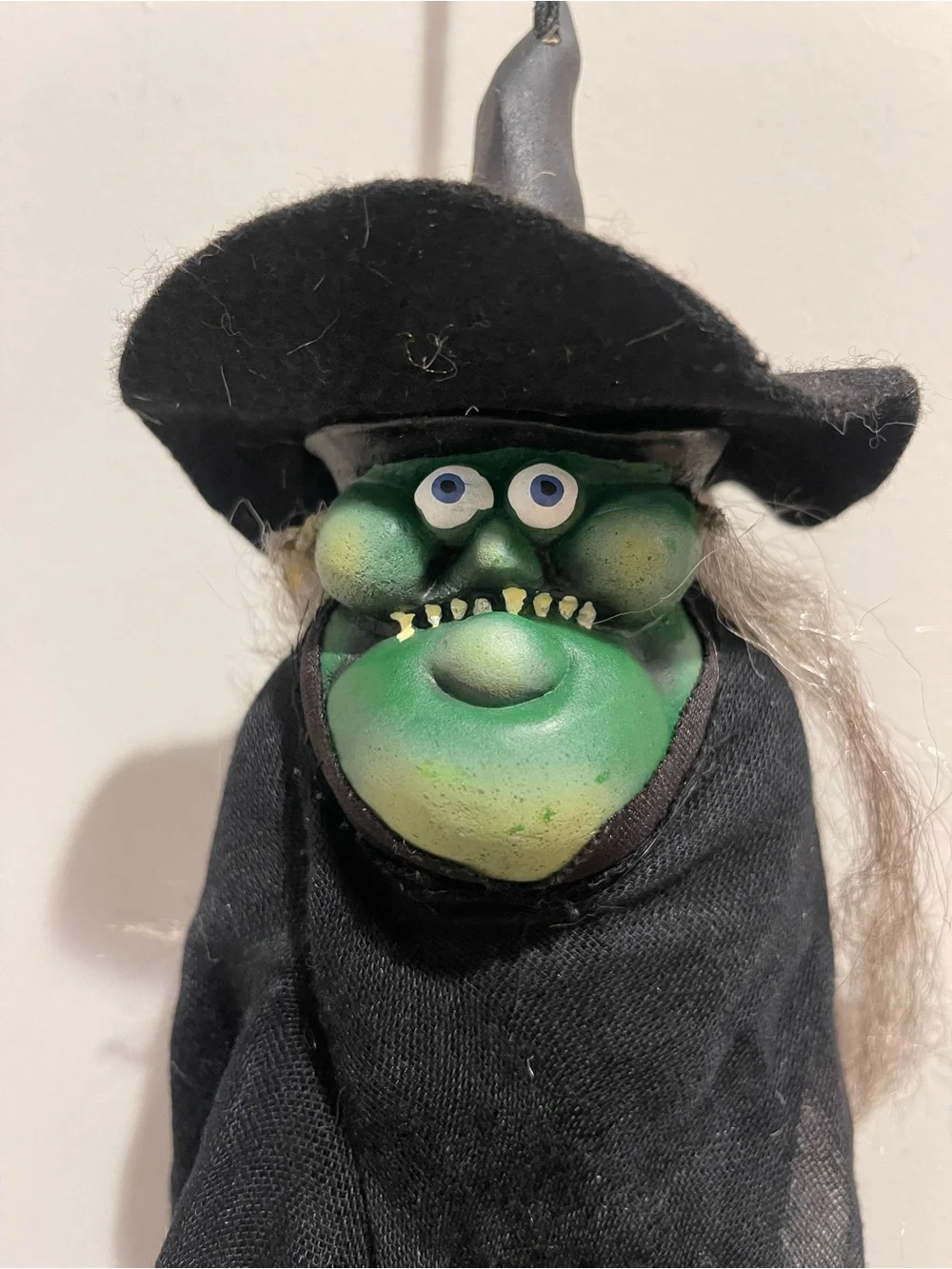 READ Mario Chiodo Studios mini witch goblin hanging Halloween prop decor creepy